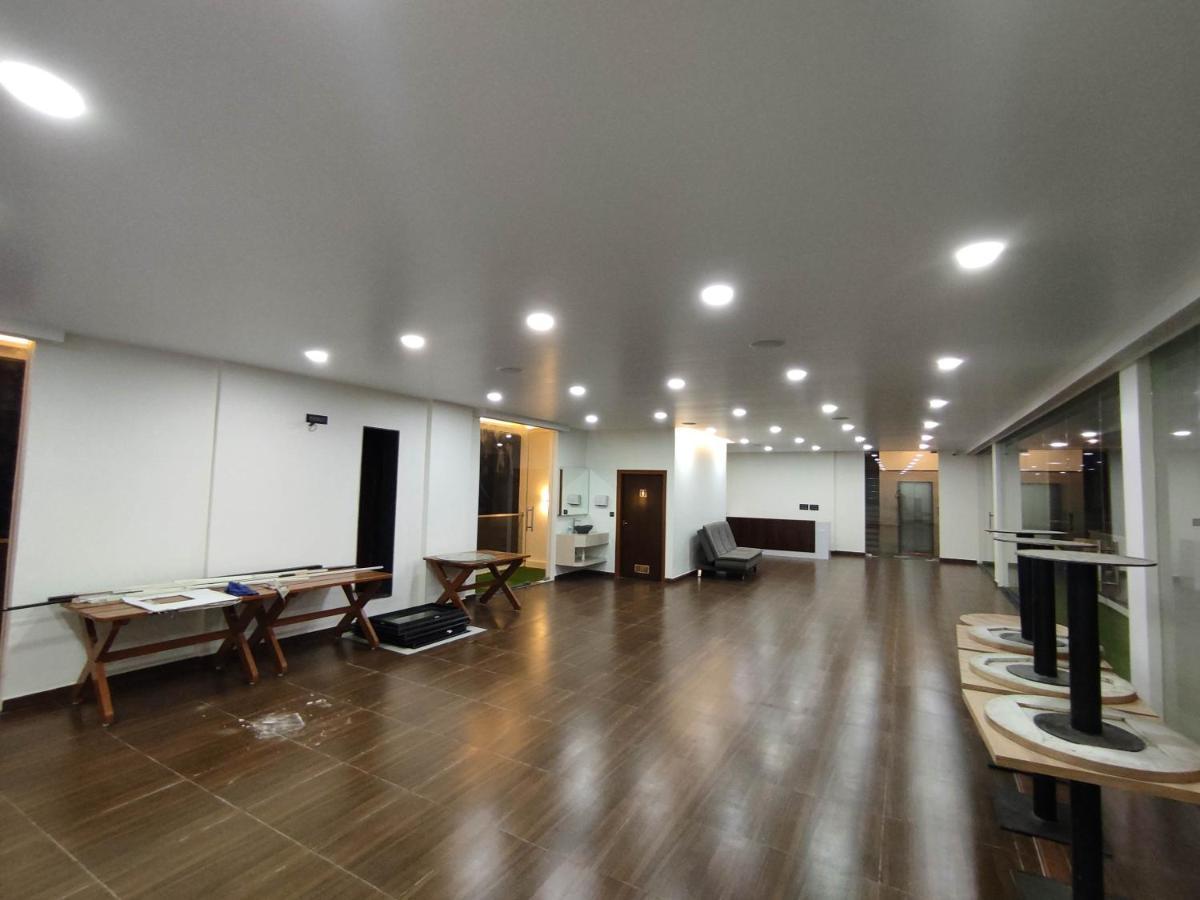 Silver Cloud Nandigunda المظهر الخارجي الصورة