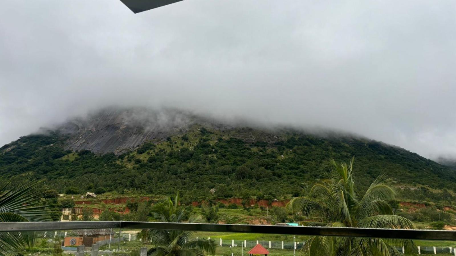 Silver Cloud Nandigunda الغرفة الصورة